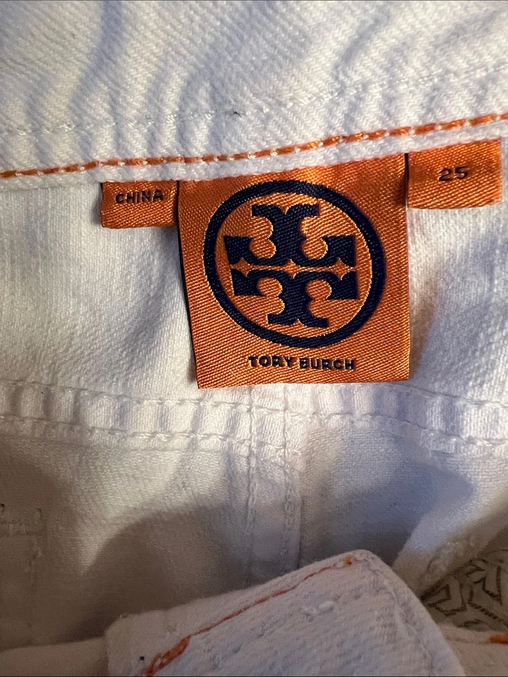 Pre-Owned White Tory Burch Women’s Jeans - Classic Tory Boot Waist 25